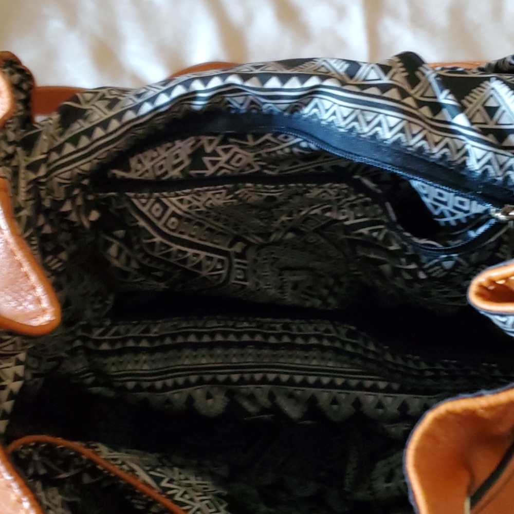 Bag - Picture 2 of 5